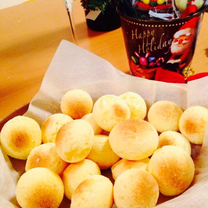 混ぜて焼くだけ 簡単チーズポンデケージョ レシピ 作り方 By あずきレシピ 楽天レシピ